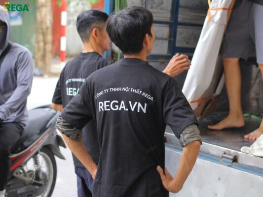 Anh Huy đội trưởng đội lắp đặt Rega