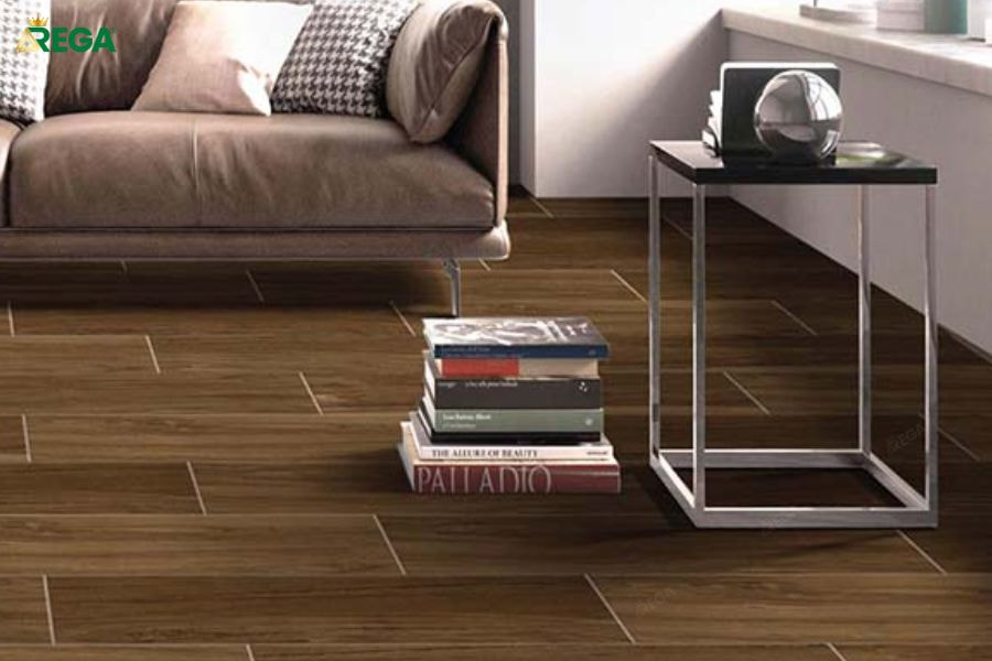Những mẫu gạch giả gỗ màu óc chó hot nhất 2025