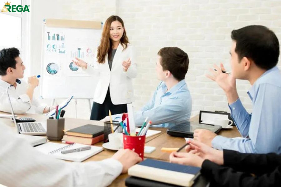Thực Tập Sinh Quản Trị Kinh Doanh Là Gì? Mức Lương Ra Trường Là Bao Nhiêu Thực Tập Sinh Quản Trị Kinh Doanh Là Gì