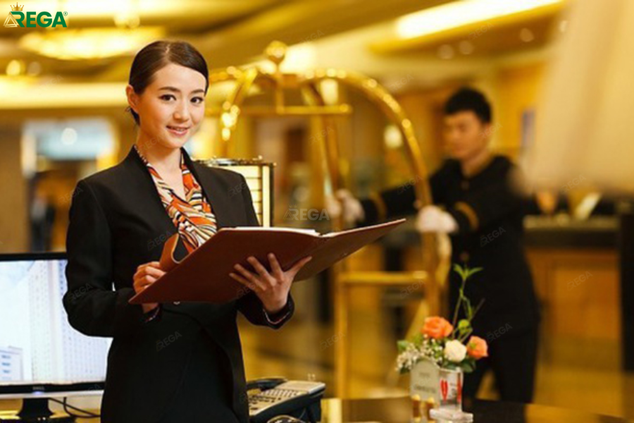 Nên Học Marketing Hay Quản Trị Khách Sạn? Ngành Nào Có Xu Hướng Phát Triển Ngành Quản Trị Khách Sạn