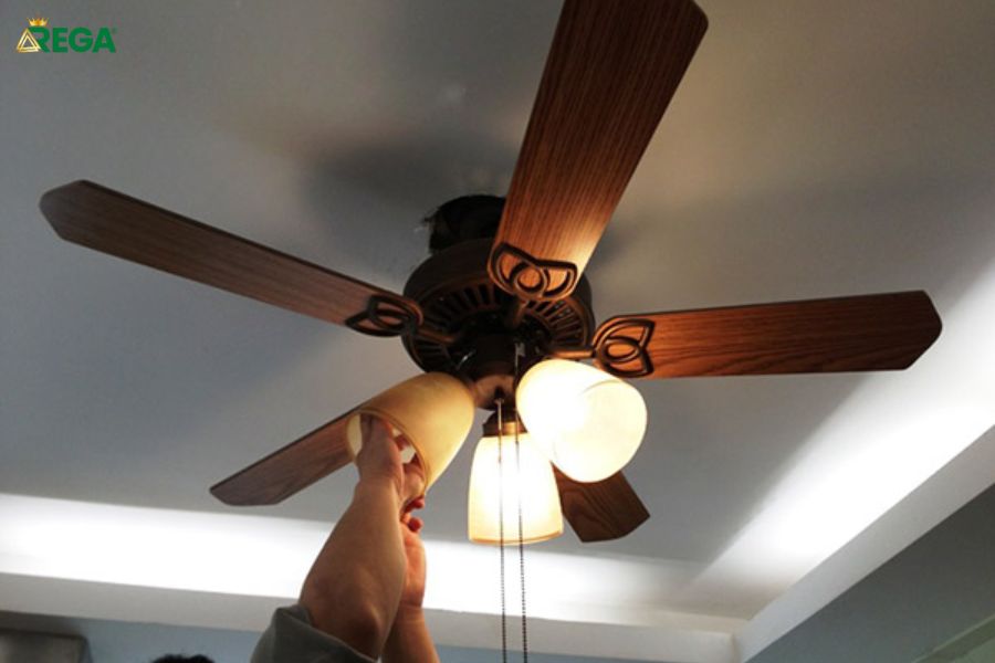 Hướng Dẫn Lắp Đặt Và Bảo Trì Quạt Trần Phòng Ngủ