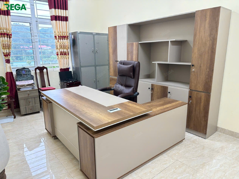 Bàn và tủ giám đốc Rega lắp đặt cho Khang Đạt