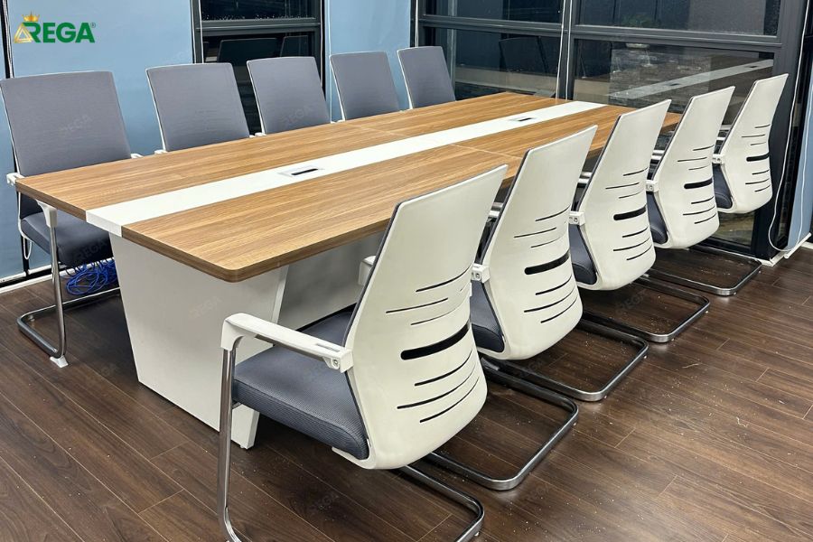 Dự Án Công Ty Cổ Phần Minasi World Bộ bàn họp cao cấp Minasi được Rega thi công