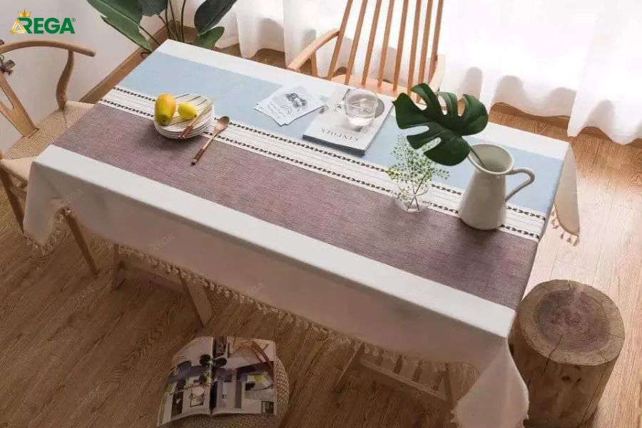 Khăn Trải Bàn Polyester Và Vải Pha: