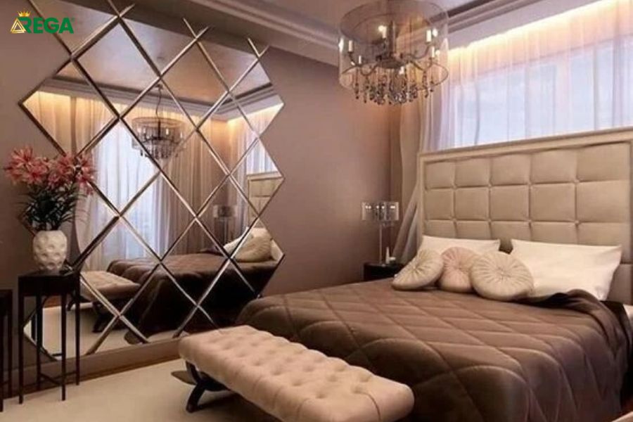 Gương ghép mosaic hoặc hình tổ ong – cá tính và độc đáo