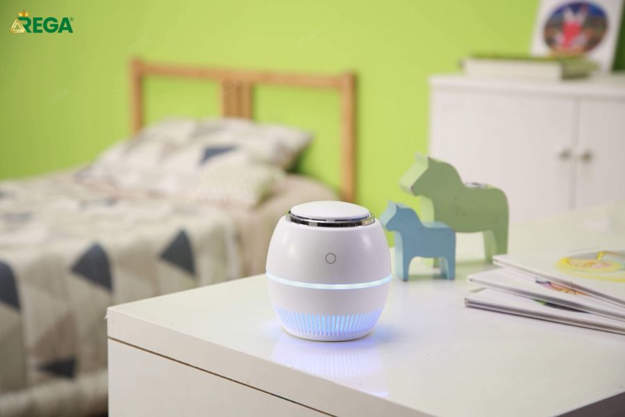 Top 5 Máy Lọc Không Khí Mini Tốt Nhất Cho Phòng Ngủ Hiện Nay Kích thước và thiết kế nhỏ gọn, dễ đặt trong phòng ngủ (1)