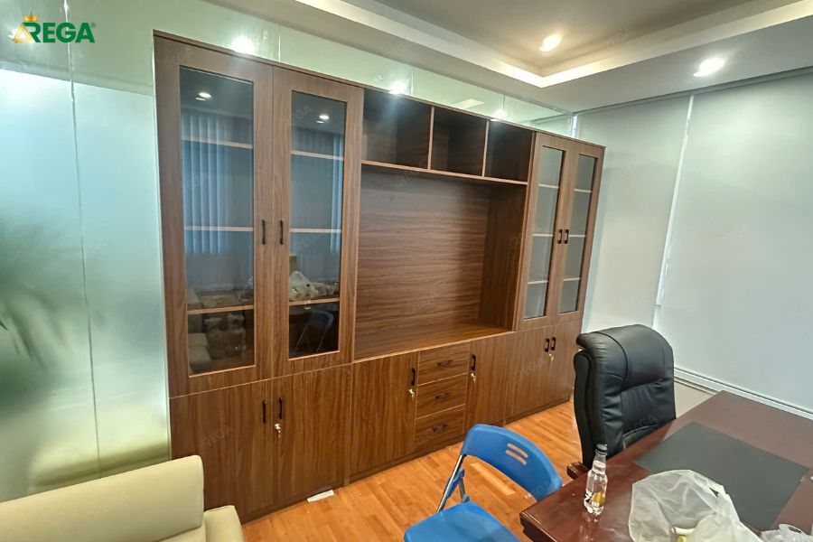 Rega Thi công nội thất công ty AE Việt Nam Tủ tài liệu gỗ hiện đại trong văn phòng AE Việt Nam