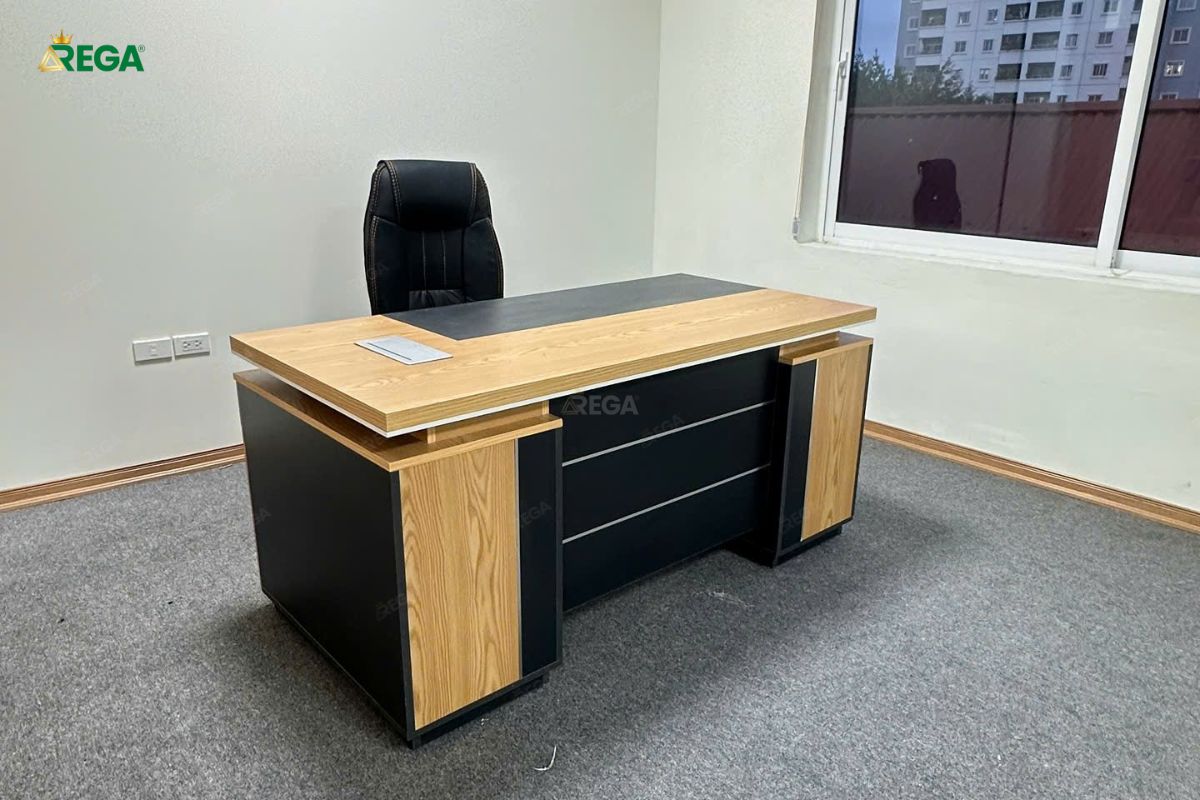Bàn giám đốc hiện đại Rega cho Nhân Hưng