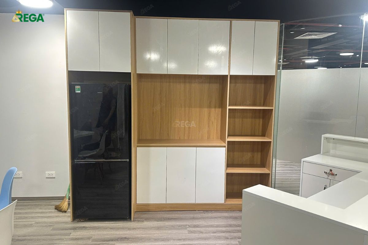 Hệ tủ màu gỗ kết hợp trắng trang nhã
