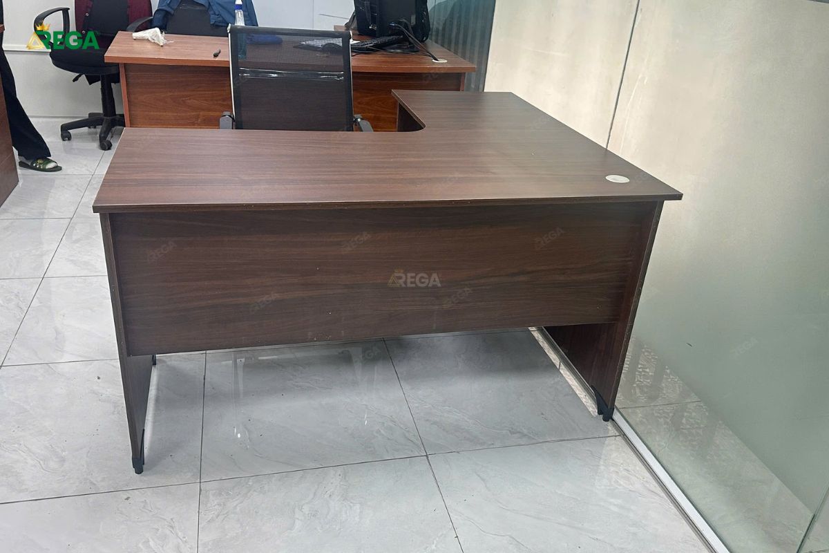 Bàn nhân viên đồng bộ, tối ưu diện tích văn phòng