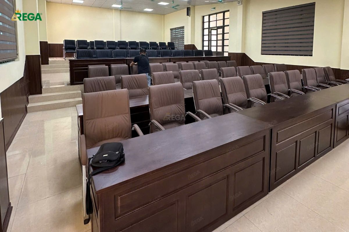 Rega Thi Công Văn Phòng Công Ty KN&TC Ghế hội trường thiết kế chắc chắn, thẩm mỹ cao