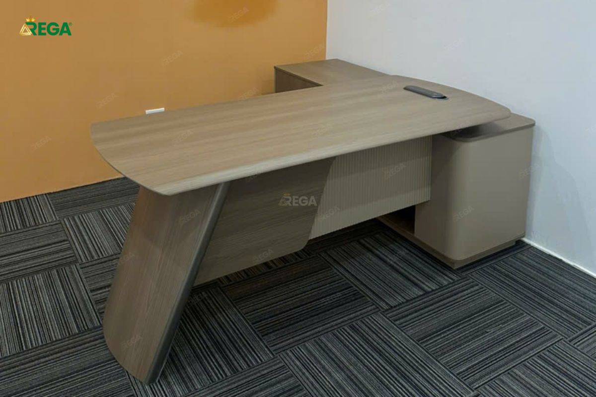 Rega Thi công nội thất Harang & Modernart furniture Bàn giám đốc thông minh, tiện lợi sử dụng.