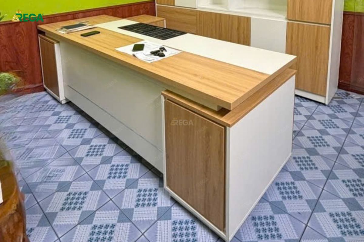 Thiết kế bàn tủ giám đốc hiện đại cho văn phòng doanh nghiệp nông nghiệp