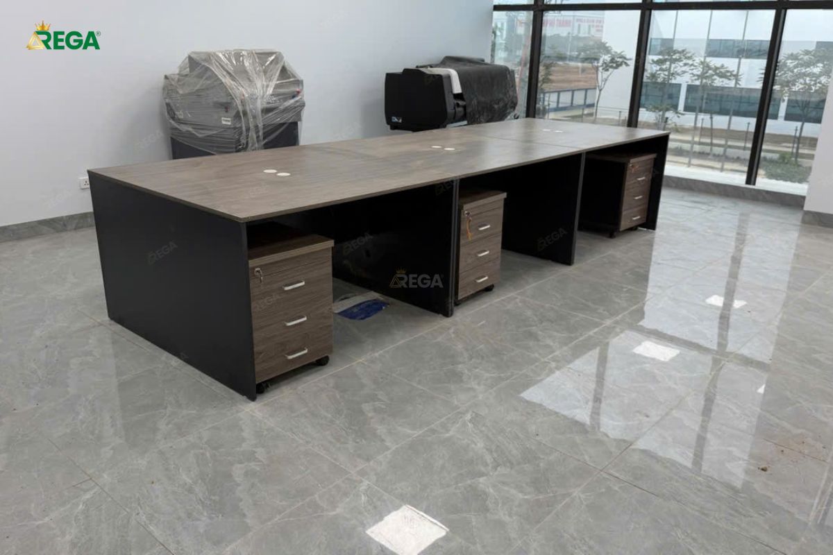 Cụm bàn làm việc nhân viên Ba Miền do Rega thi công