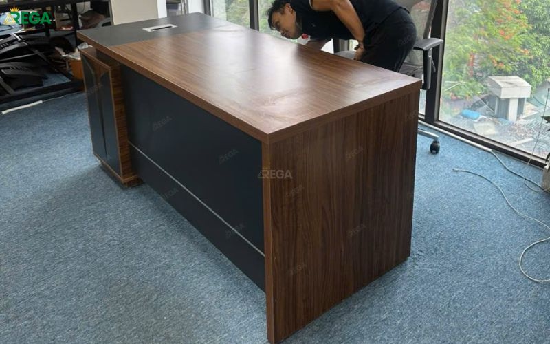 Nội thất phòng giám đốc hiện đại cho doanh nghiệp điện máy