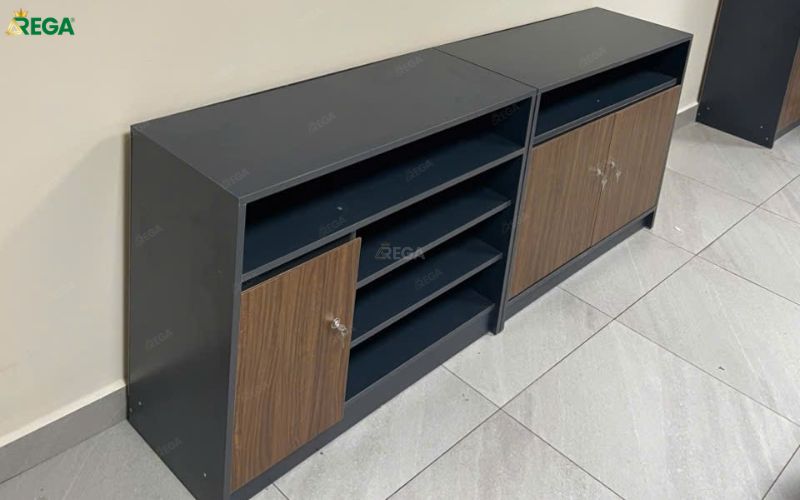 Rega lắp đặt văn phòng công ty Máy Nhựa Việt Đài Tủ để giày văn phòng giúp không gian gọn gàng hơn
