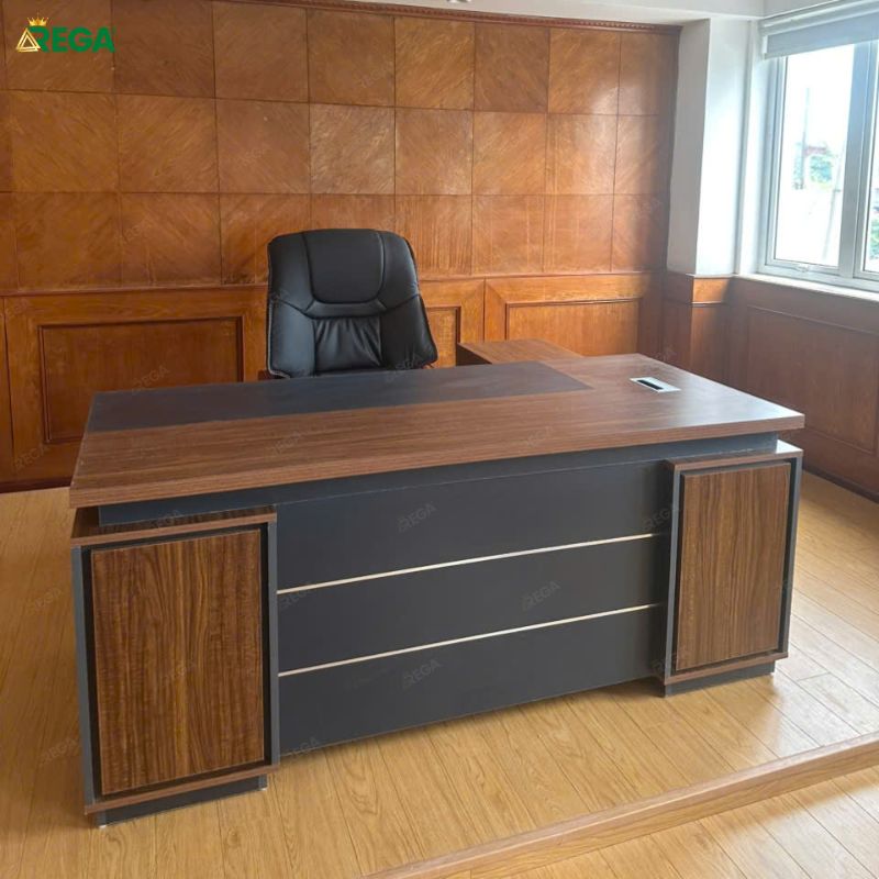Bàn giám đốc cao cấp REGA BGD776 thiết kế hiện đại và sang trọng.