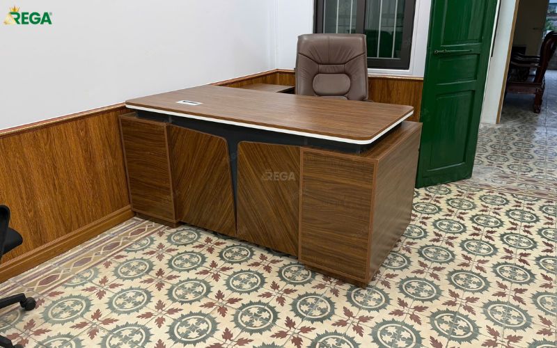 Rega lắp đặt bàn giám đốc cho Skytech Việt Nam