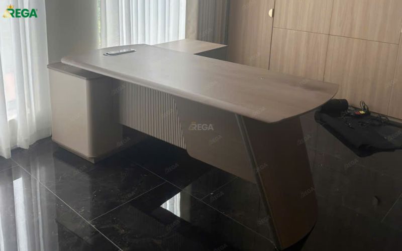 Rega thi công văn phòng 3S Toàn Cầu Bàn giám đốc tại văn phòng 3S Toàn Cầu