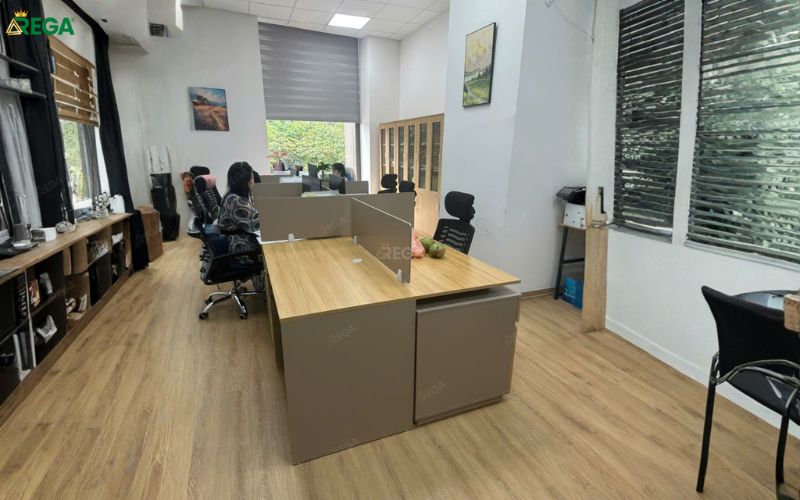 Rega thi công văn phòng công ty TNHH NEWMED Khu vực nhân viên tại văn phòng NEWMED