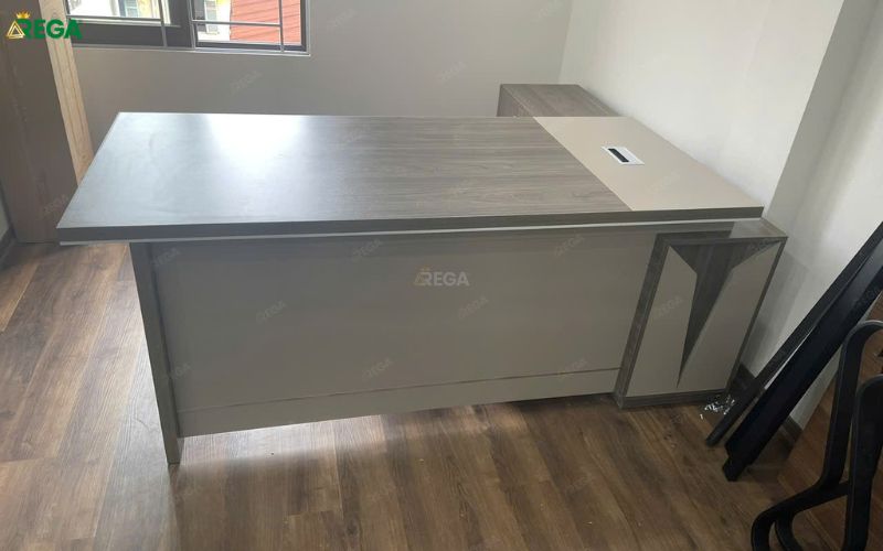 Rega thi công văn phòng công ty Dlmeco Không gian điều hành văn phòng DLMECO