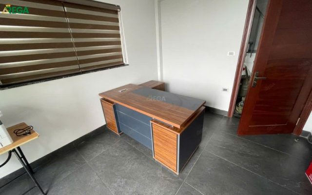 Rega hoàn thiện bàn giám đốc Công ty Hùng Phát