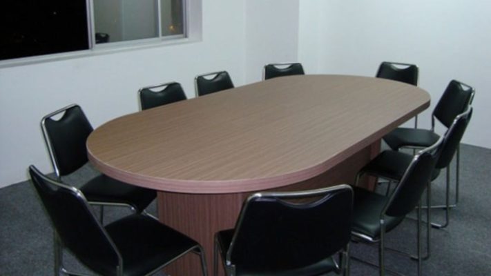 Top 15+ Mẫu bàn họp bầu dục đẹp, hiện đại, tinh tế Bàn họp bầu dục cho văn phòng nhỏ