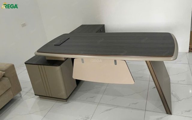 Rega hoàn thiện nội thất công ty Thiên Việt Group Bàn giám đốc Thiên Việt Group hiện đại do REGA lắp đặt