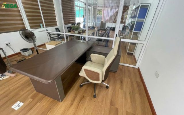 Ghế Giám Đốc Cho Bác Sĩ: Cách Chọn Ghế Phù Hợp, Thoải Mái Ghế giám đốc phù hợp với phòng làm việc của bác sĩ