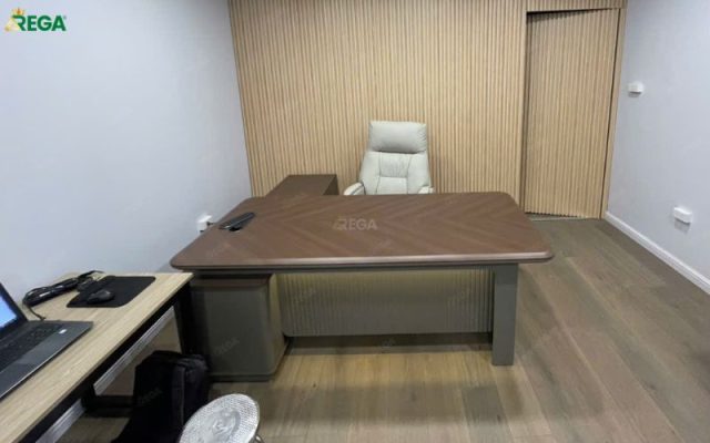 Rega thi công nội thất văn phòng Bay Việt Bàn ghế giám đốc văn phòng Bay Việt hiện đại do Rega lắp đặt