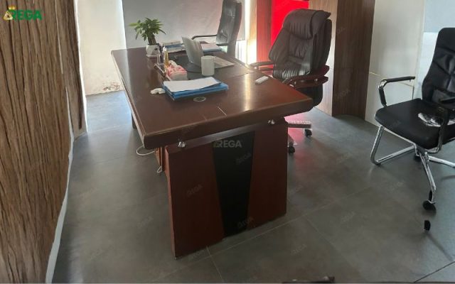Rega thi công nội thất văn phòng CT Việt Nam Bàn giám đốc Rega hiện đại tại văn phòng CT Việt Nam