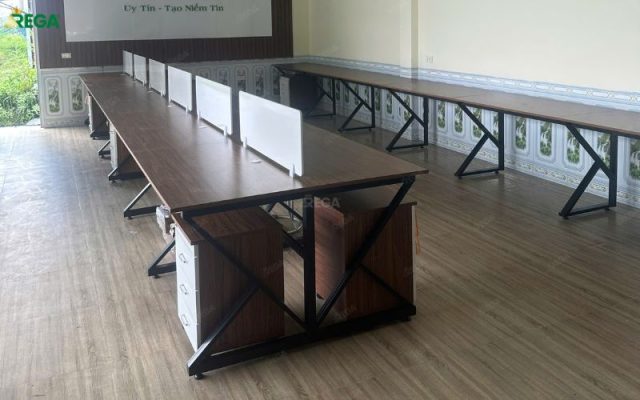 Rega thi công nội thất văn phòng CT Việt Nam Bàn nhân viên được Rega bố trí khoa học tại CT Việt Nam