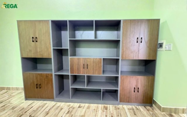 Rega thi công nội thất văn phòng Jun Sheng Equipment Rega lắp đặt tủ giám đốc cho Jun Sheng Equipment