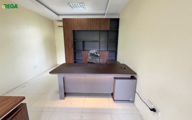 Rega thi công nội thất văn phòng Naticons Bàn giám đốc văn phòng Naticons do Rega thi công