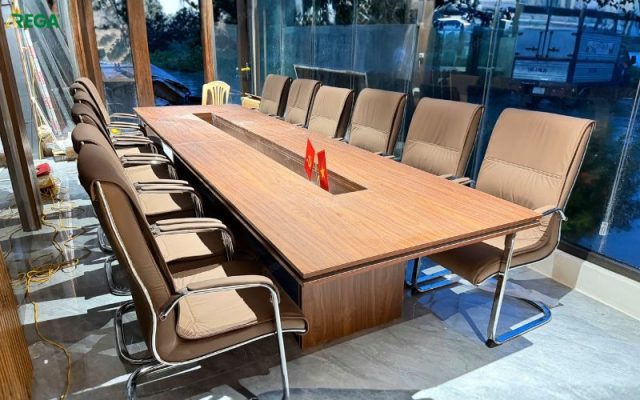 Rega thi công nội thất văn phòng Quang Minh Interior Bàn ghế phòng họp Quang Minh Interior đồng bộ