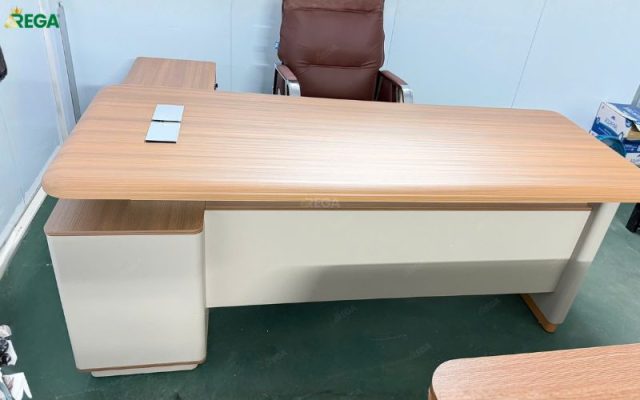 Rega thi công nội thất văn phòng Sun Model Chi tiết bàn phụ liền bàn giám đốc Sun Model