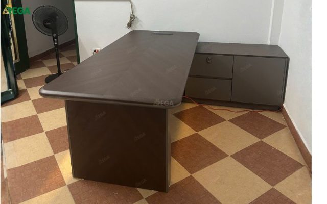 REGA thiết kế bàn giám đốc Vortex Việt Nam tạo điểm nhấn