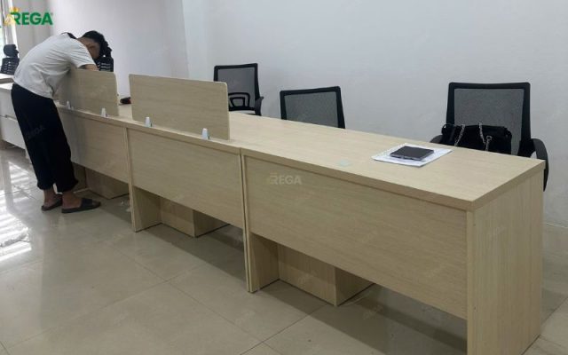 Rega thi công nội thất văn phòng công ty DHT Rega thi công cụm bàn làm việc nhân viên công ty DHT